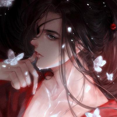 医院老人为轮椅同伴奏《婚礼进行曲》